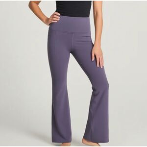 Athleta Salutation Stash Flare Pants Purple XS